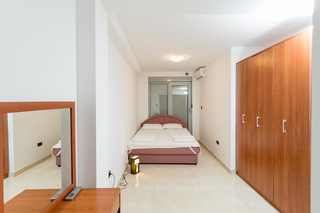 Adriatic Raf Apartments Budva Exterior foto